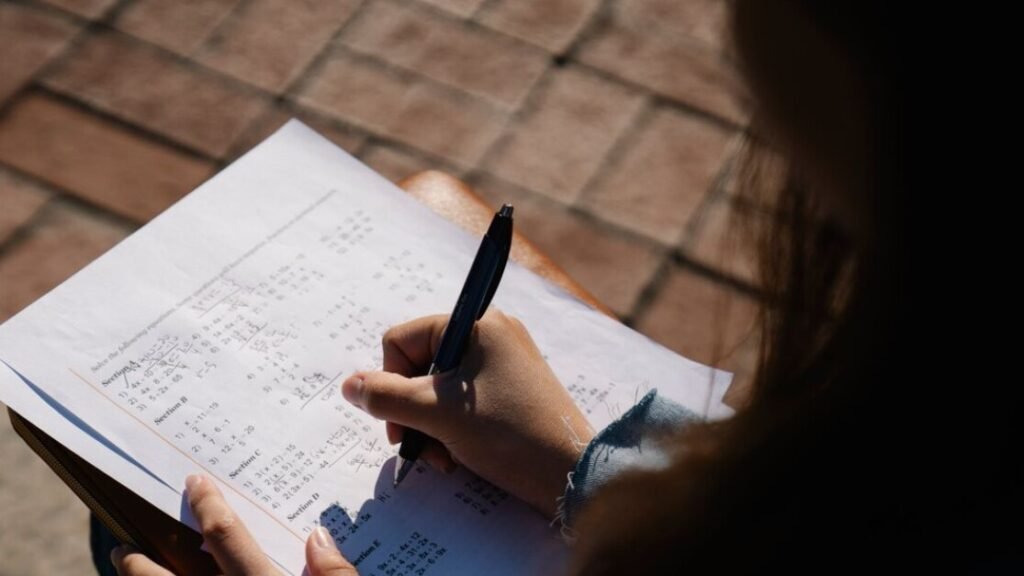Present Perfect und Simple Past Übungen mit Lösungen PDF kostenlos herunterladen.